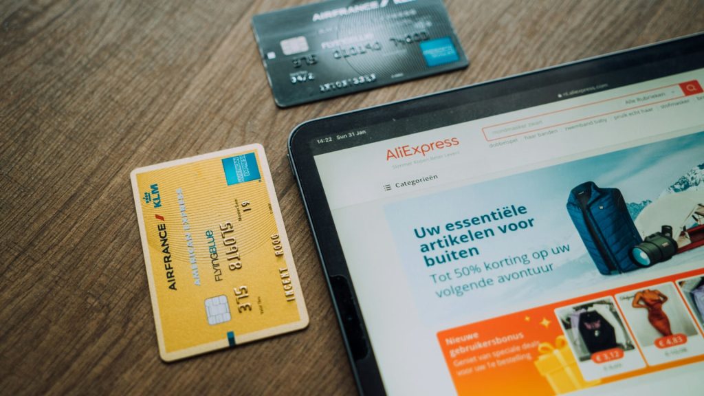 9 ide usaha digital dari VRDA yang bisa kamu jalankan dari rumah. Peluang bisnis online yang menjanjikan, cocok untuk pemula dan minim modal